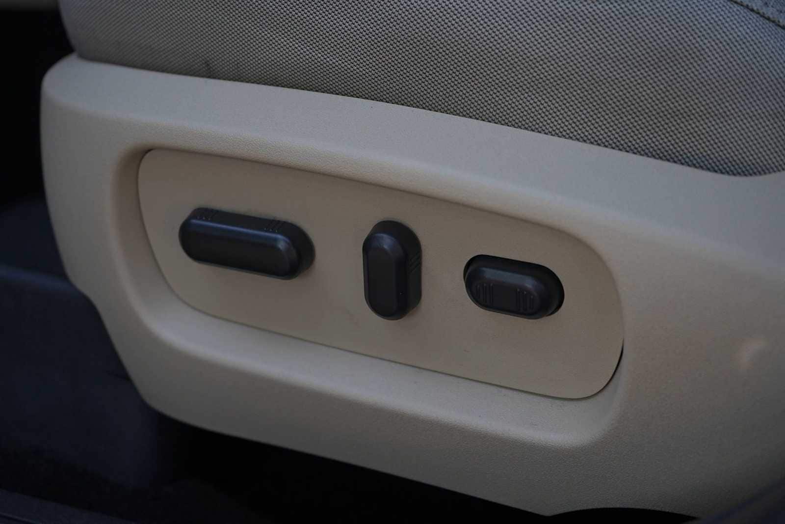 Thumbnail: 2018 Ford Flex - 12