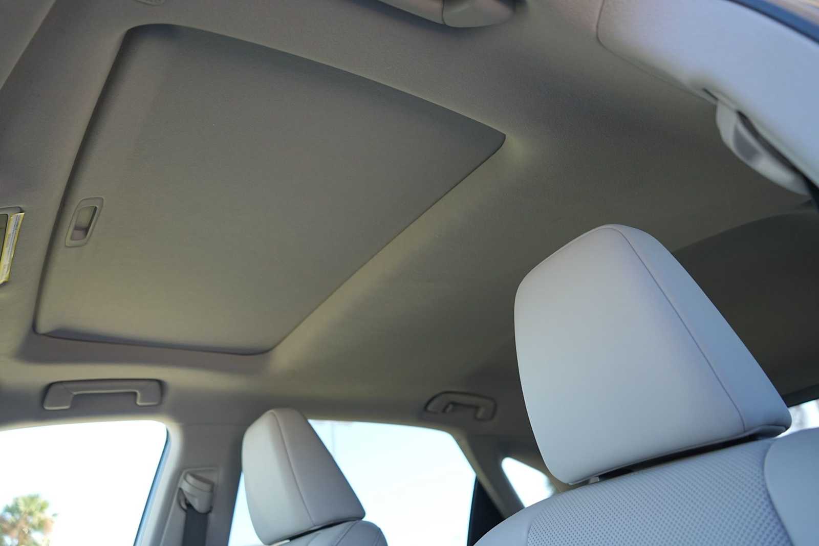 Thumbnail: 2022 Lexus RX - 25