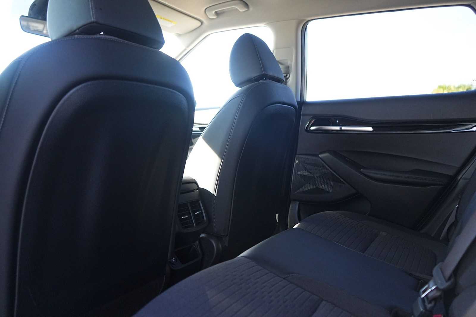 Thumbnail: 2023 Kia Seltos - 12