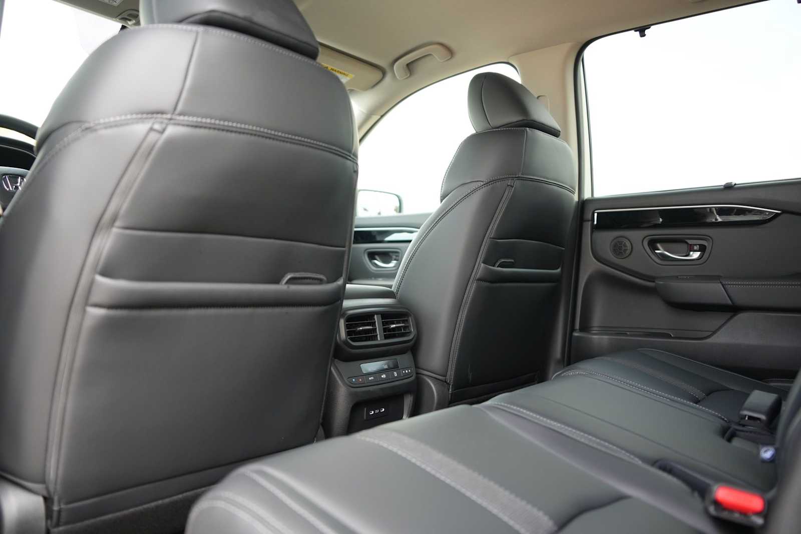 Thumbnail: 2025 Honda Pilot - 11