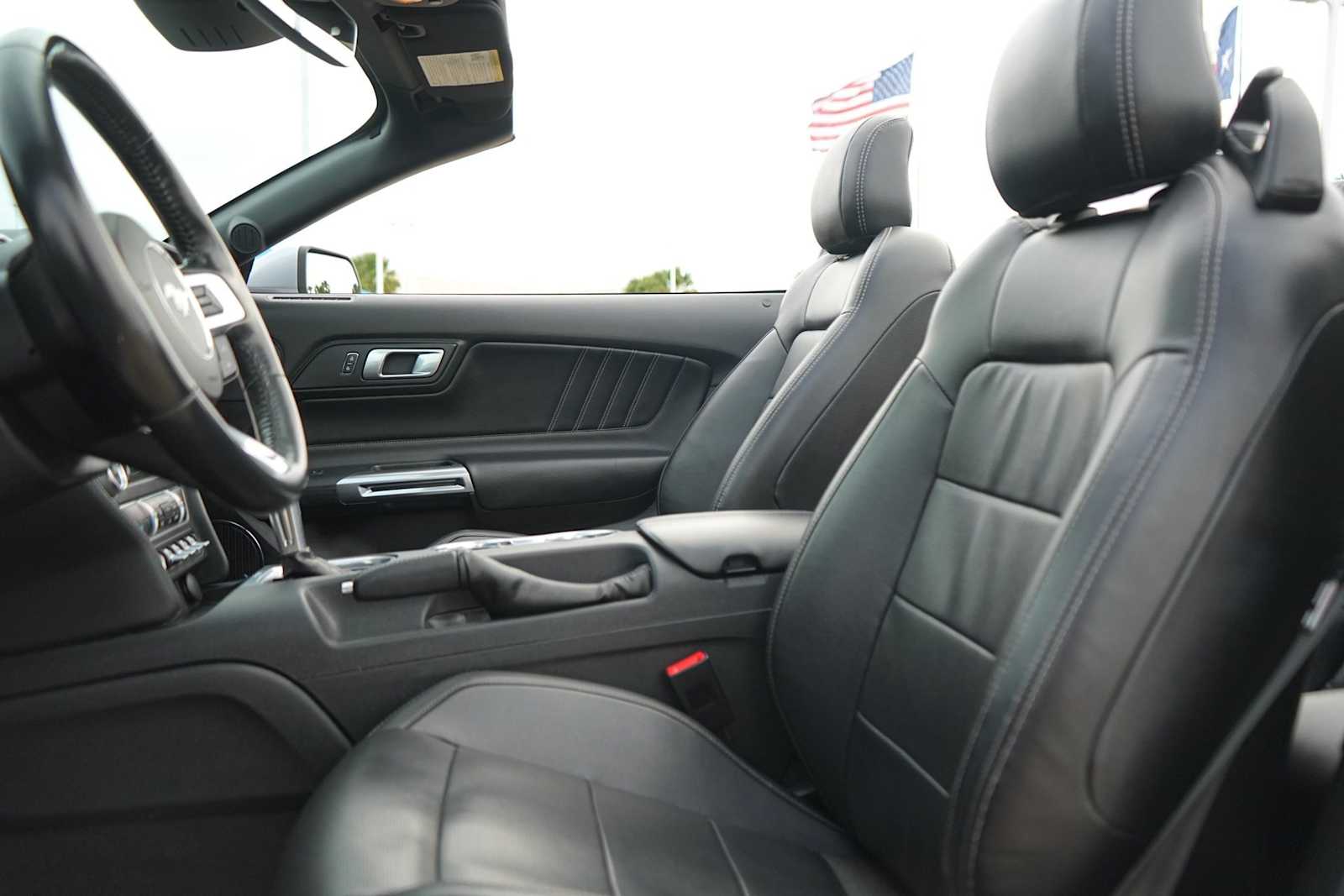 Thumbnail: 2022 Ford Mustang - 11