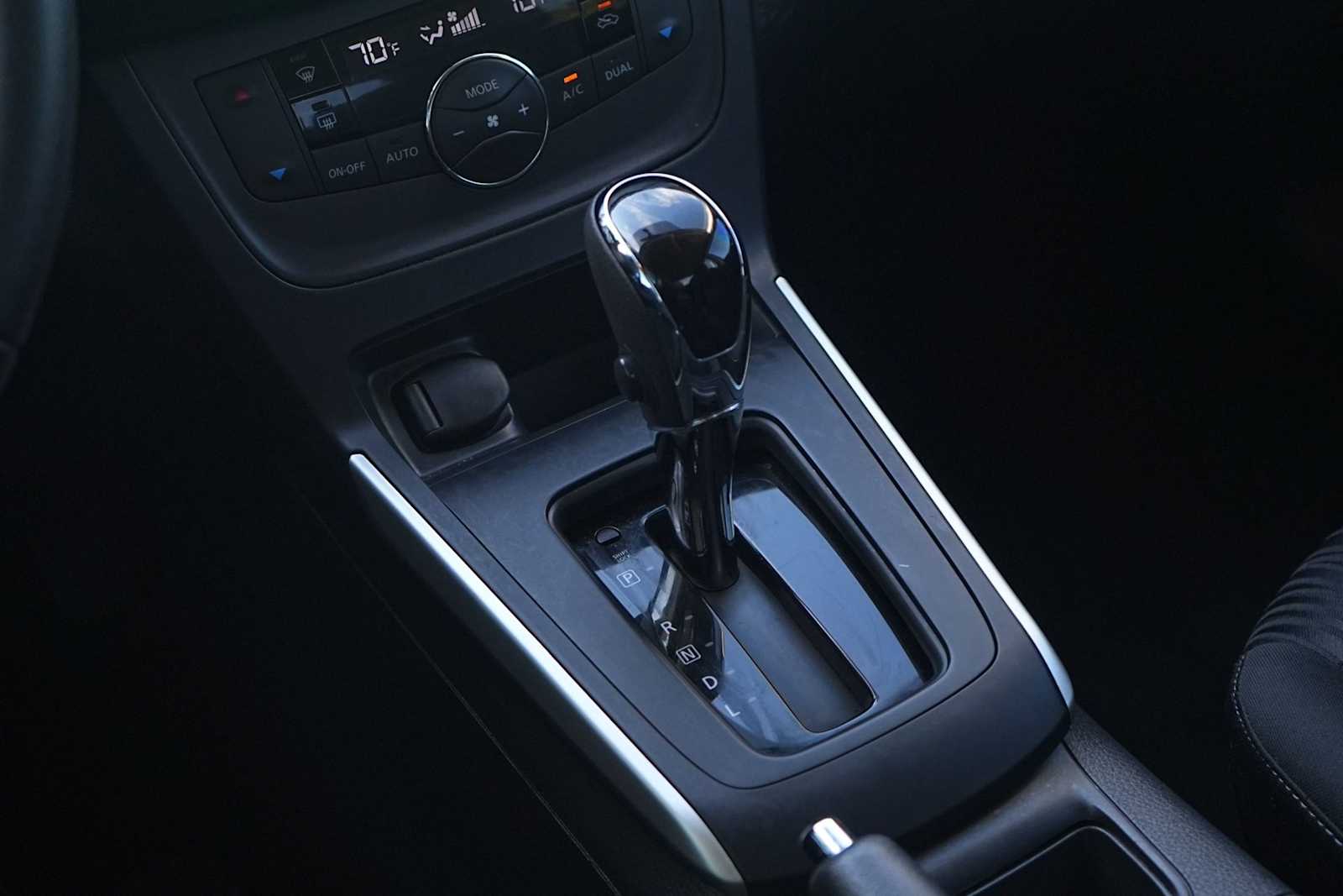 Thumbnail: 2019 Nissan Sentra - 20