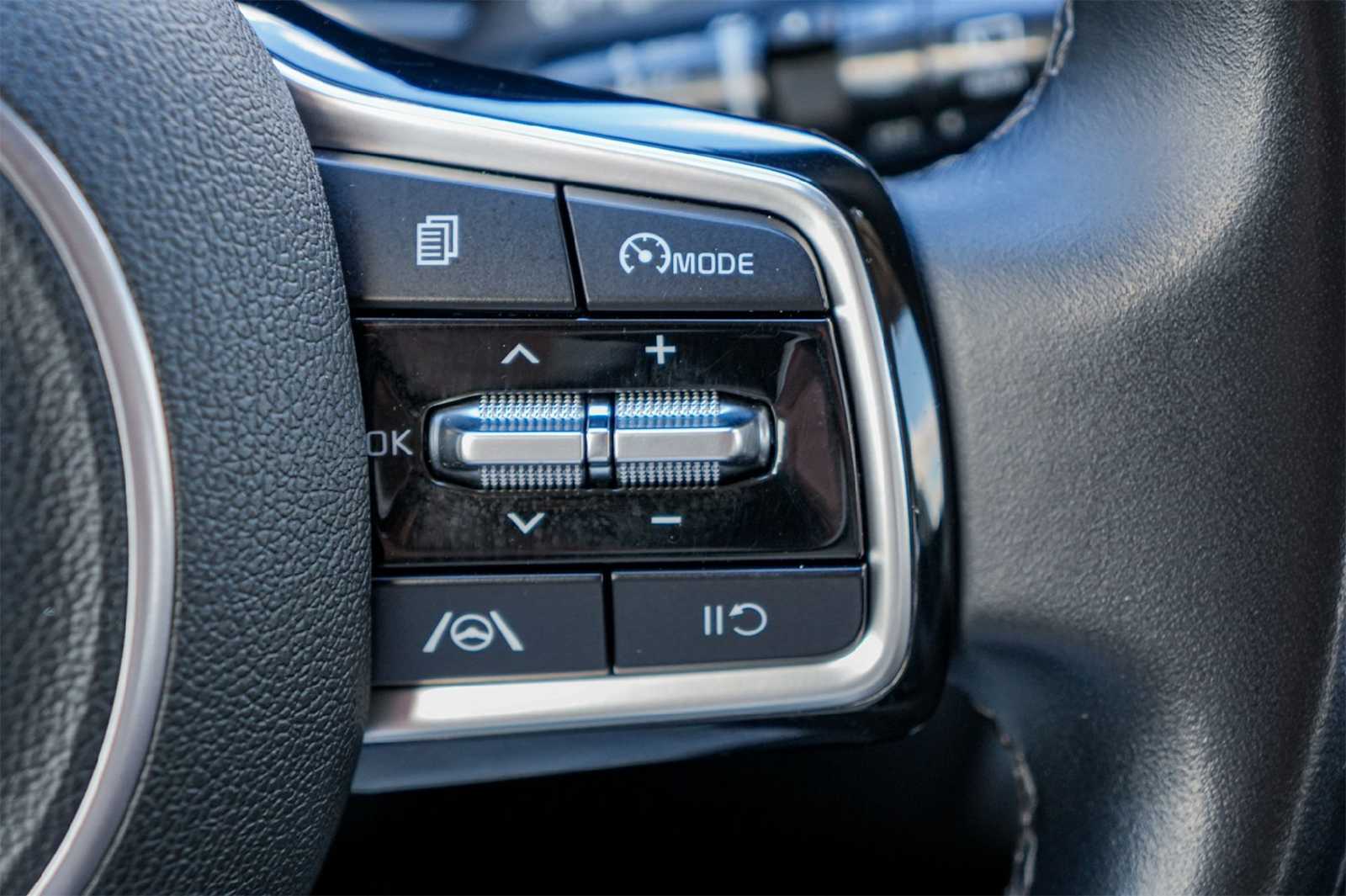 Thumbnail: 2021 Kia Sorento - 26