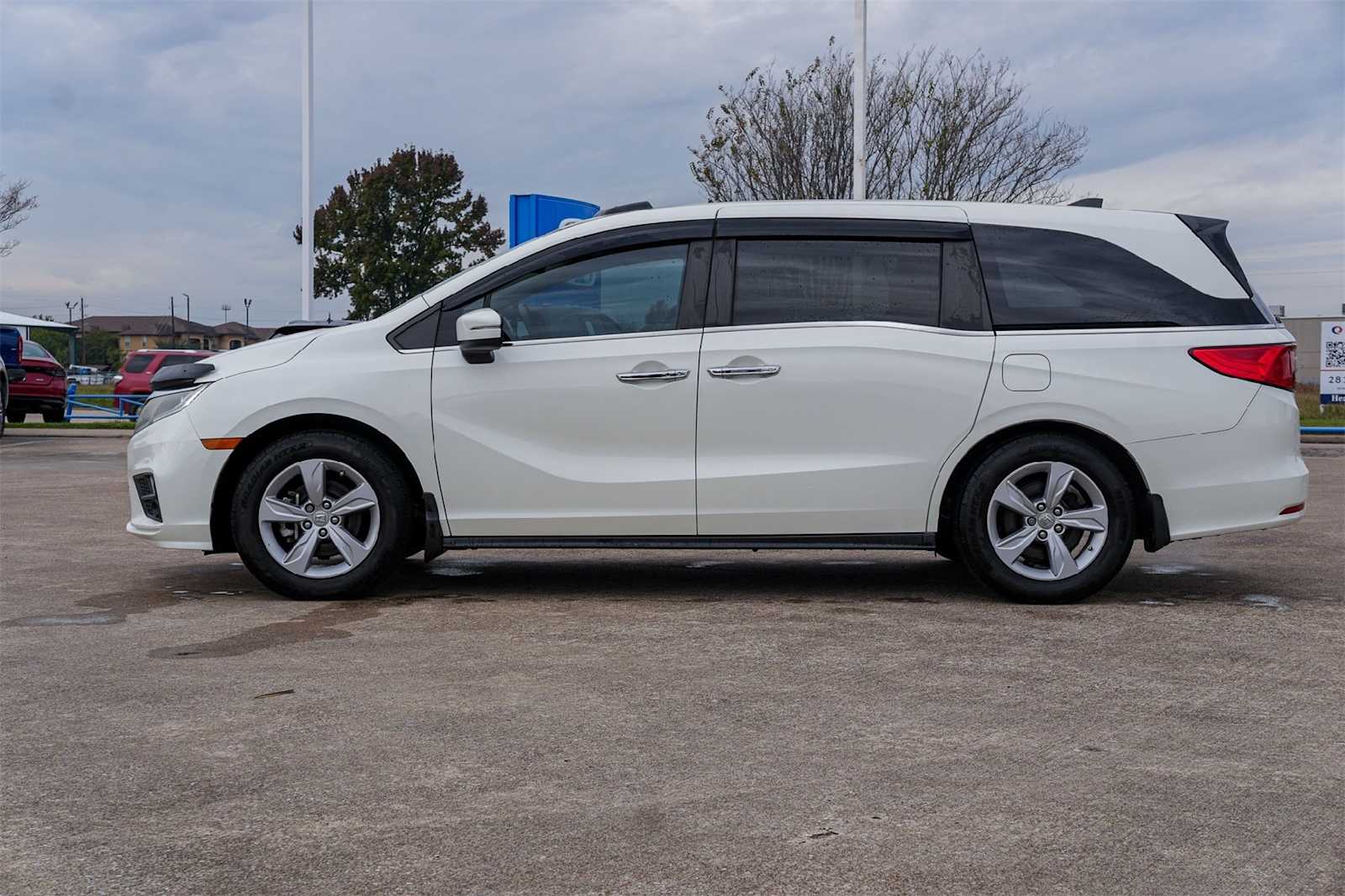 Thumbnail: 2019 Honda Odyssey - 3