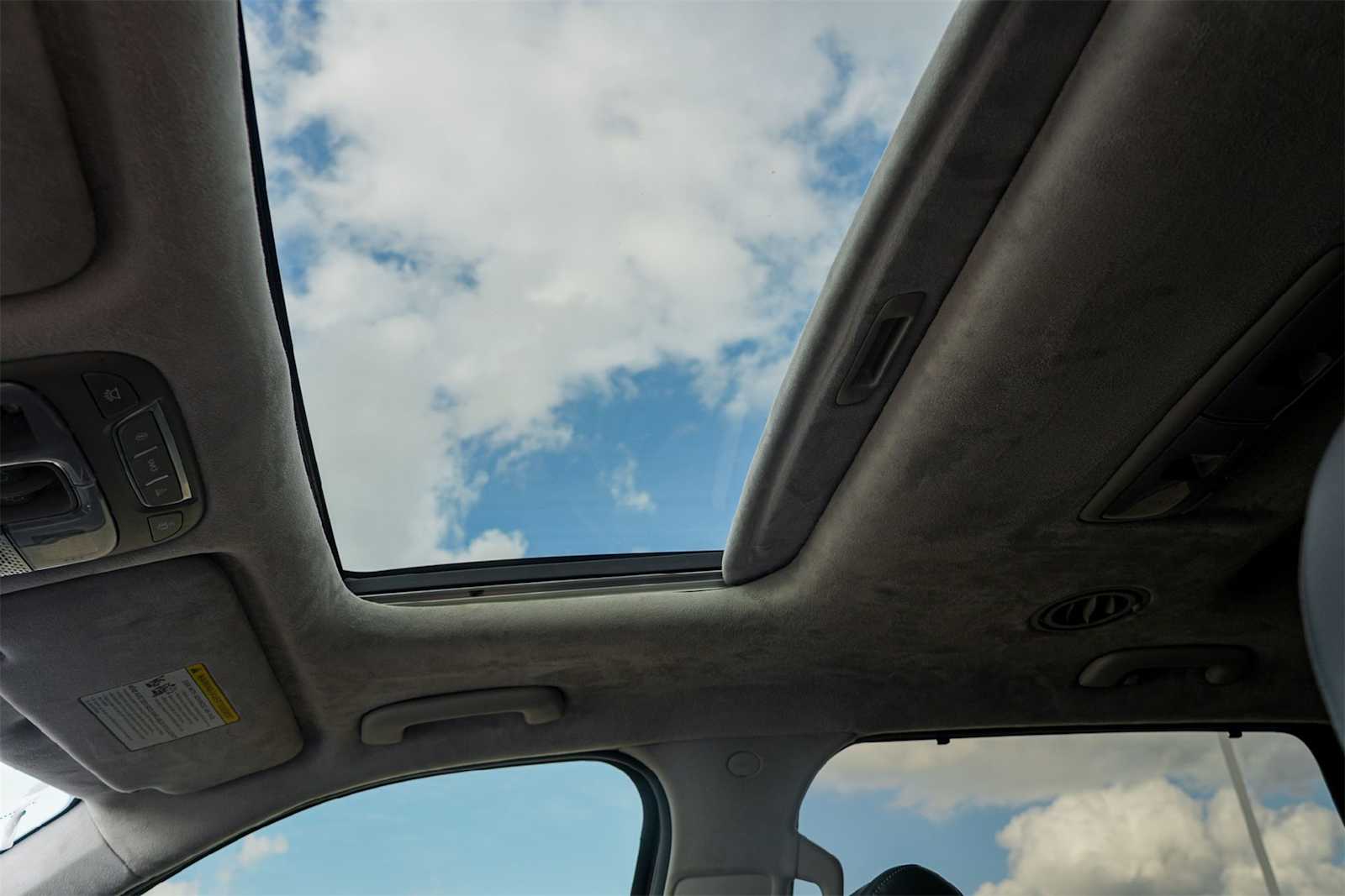 Thumbnail: 2022 Kia Telluride - 23