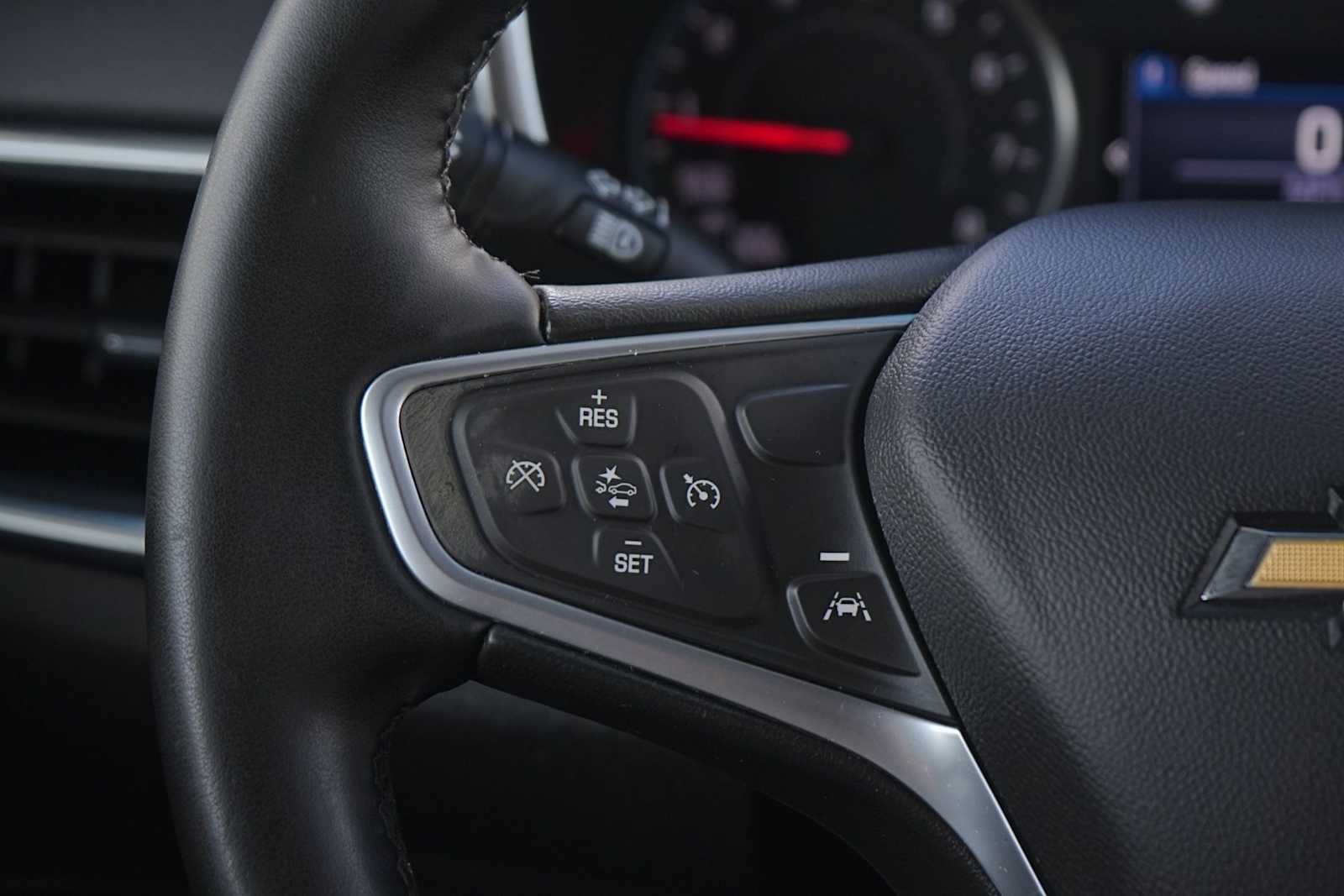 Thumbnail: 2023 Chevrolet Equinox - 17