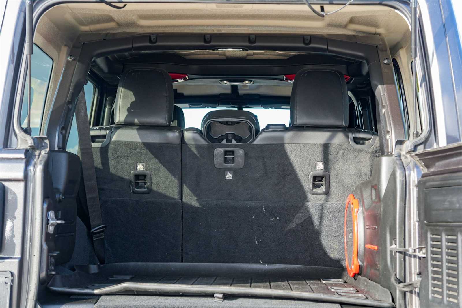 Thumbnail: 2019 Jeep Wrangler - 19