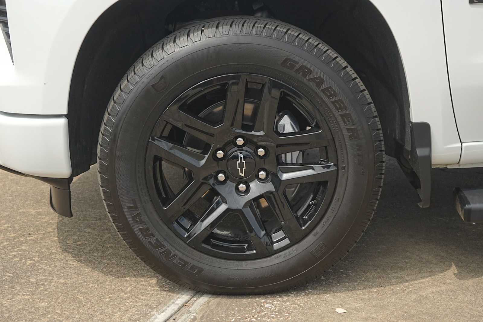 Thumbnail: 2024 Chevrolet Silverado 1500 - 6