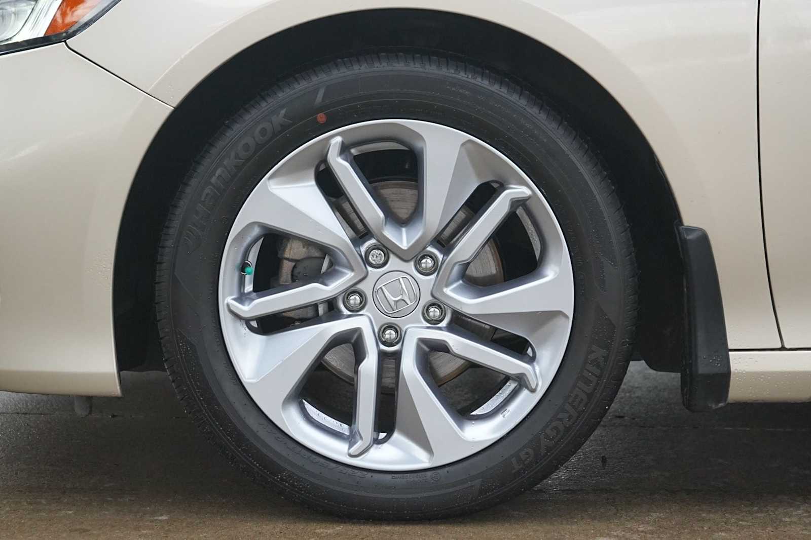 Thumbnail: 2019 Honda Accord - 7