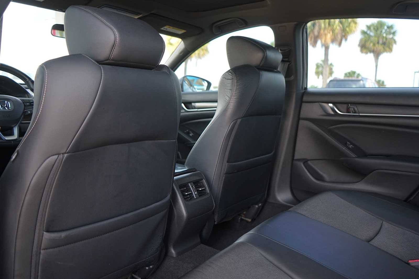 Thumbnail: 2018 Honda Accord - 13