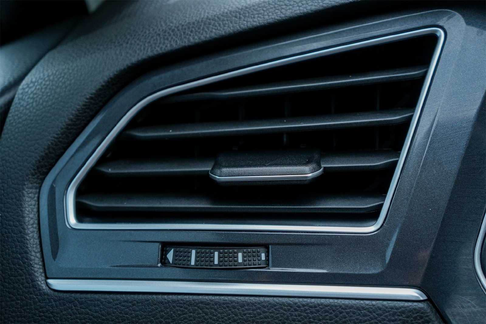 Thumbnail: 2024 Volkswagen Tiguan - 28