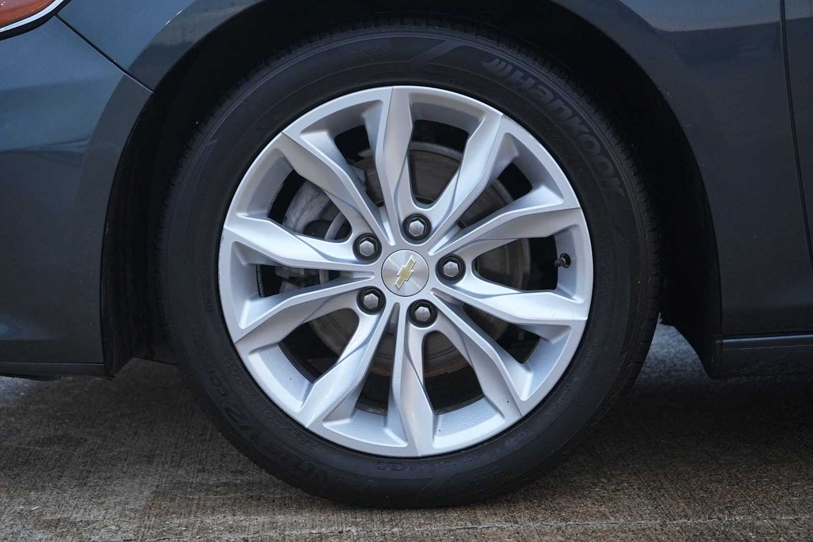 Thumbnail: 2021 Chevrolet Malibu - 7