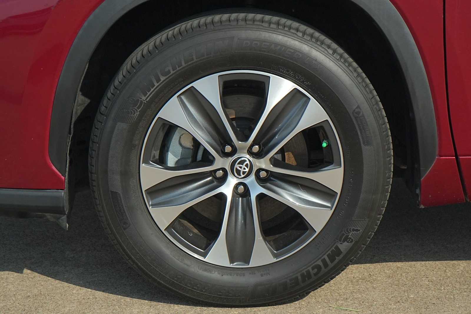 2023 Toyota Highlander XLE - Photo 7