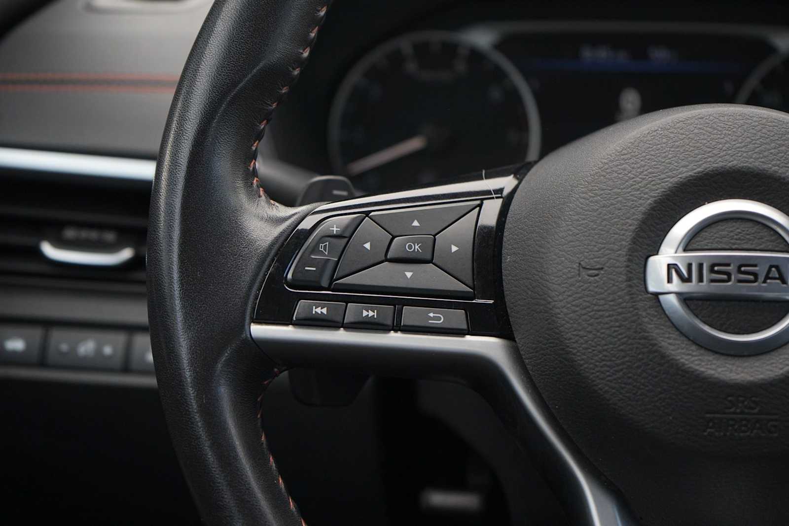 Thumbnail: 2021 Nissan Altima - 17