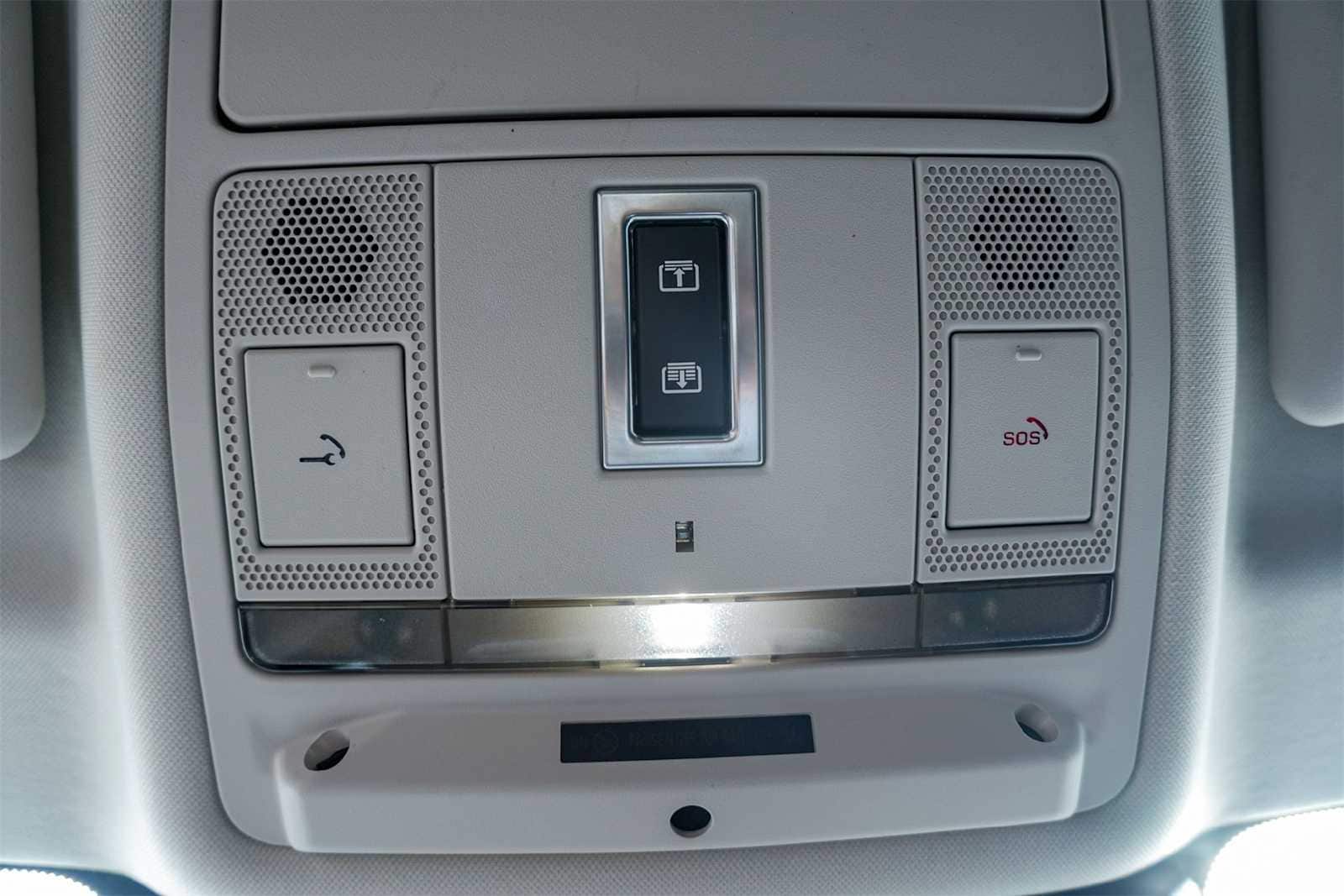 Thumbnail: 2022 Land Rover Range Rover Evoque - 27