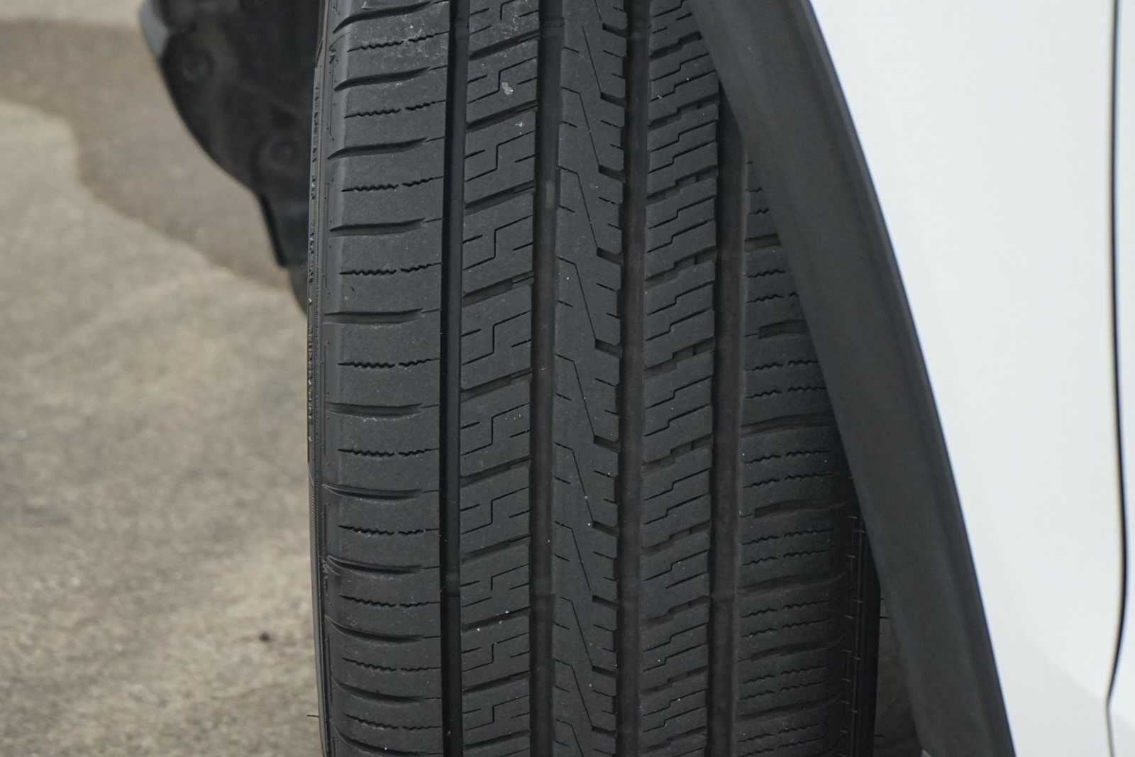 Thumbnail: 2023 Ford Explorer - 29