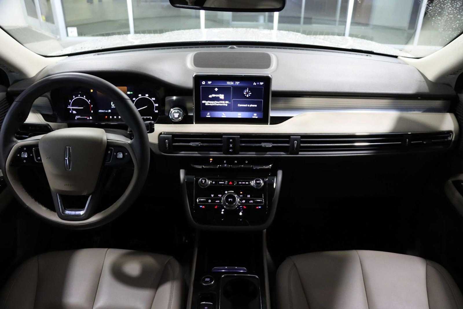 2022 Lincoln Corsair Standard 10