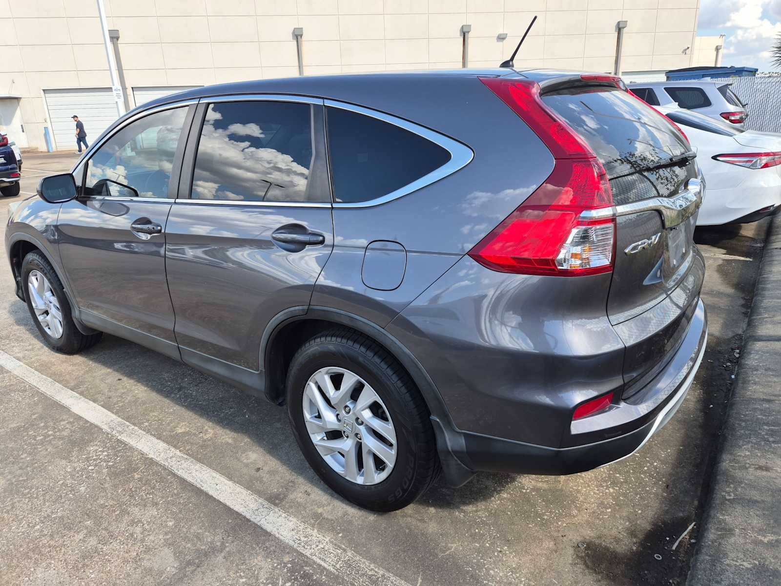 2016 Honda CR-V EX photo 2