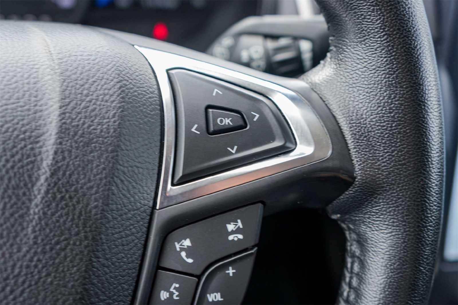 Thumbnail: 2022 Ford Edge - 26