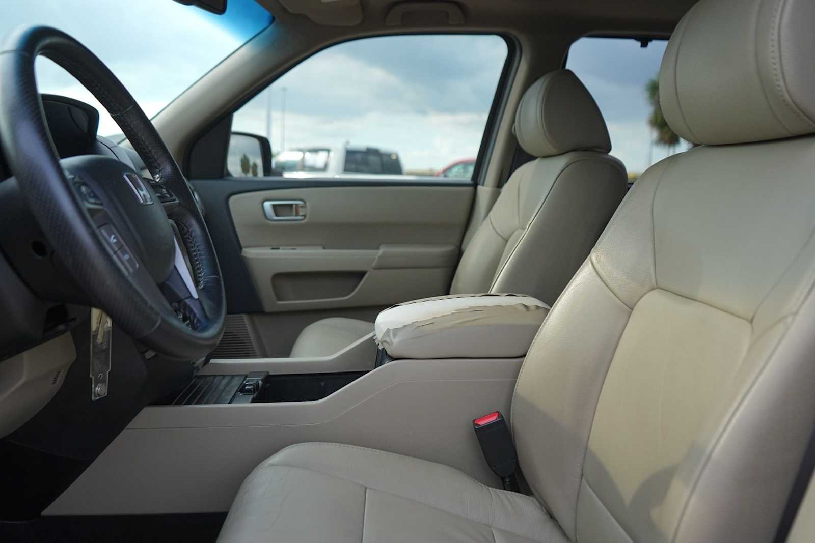 Thumbnail: 2013 Honda Pilot - 11