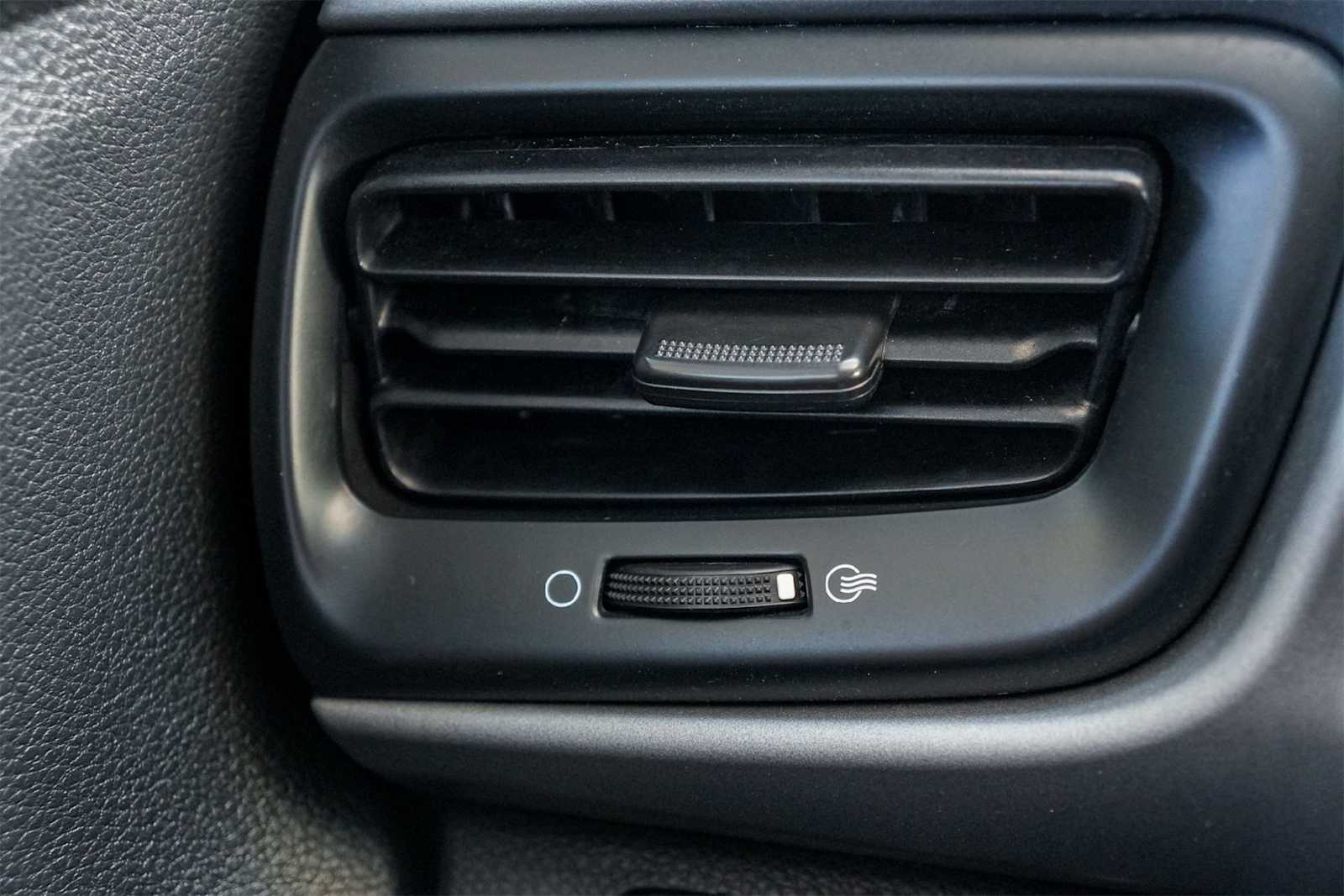 Thumbnail: 2022 Kia Rio - 28