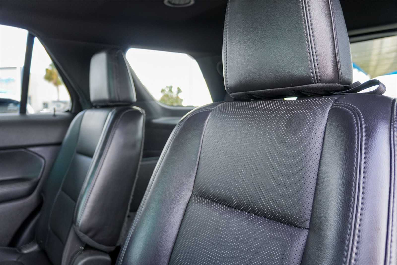 Thumbnail: 2012 Ford Explorer - 13