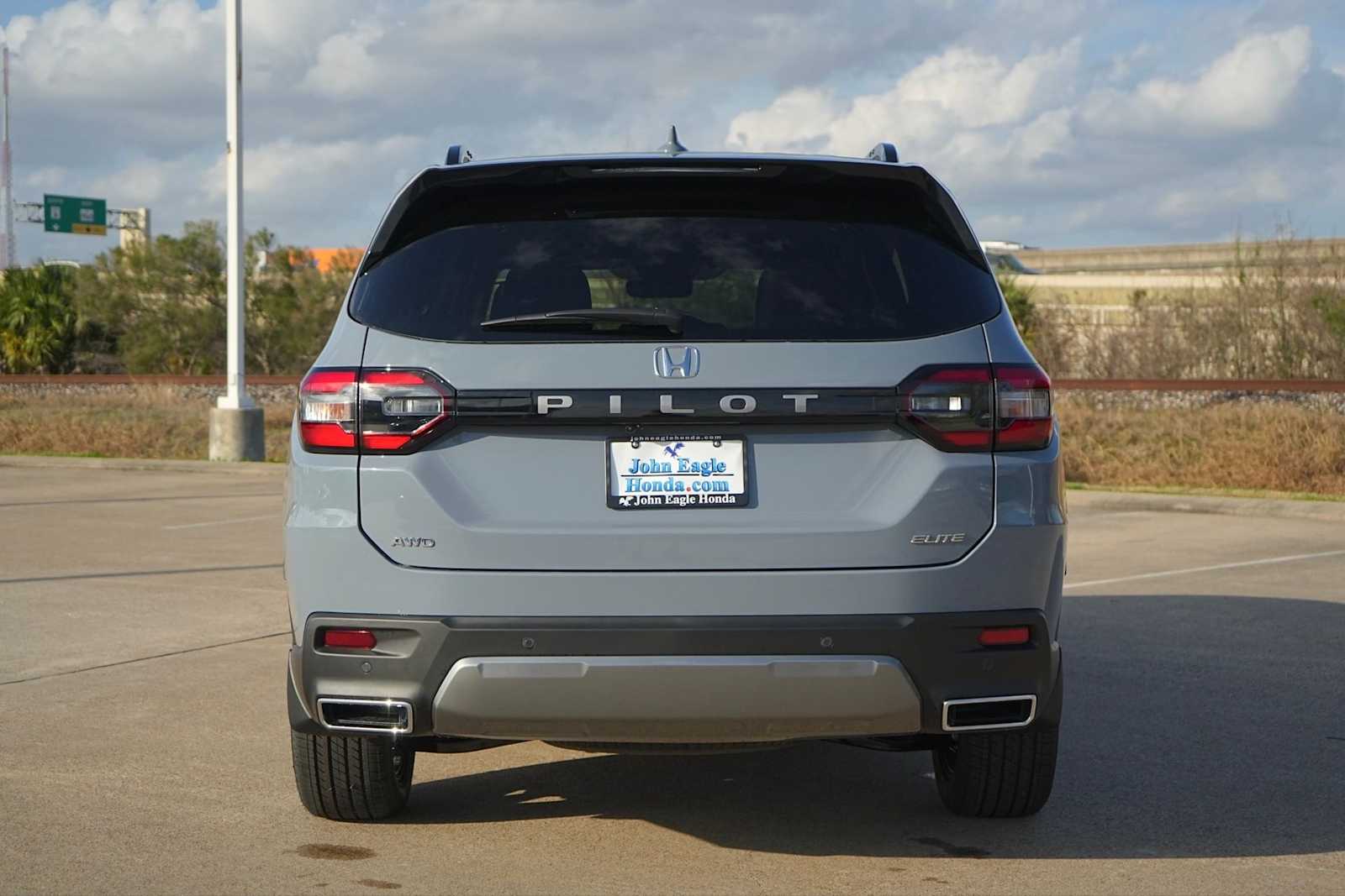 Thumbnail: 2026 Honda Pilot - 5