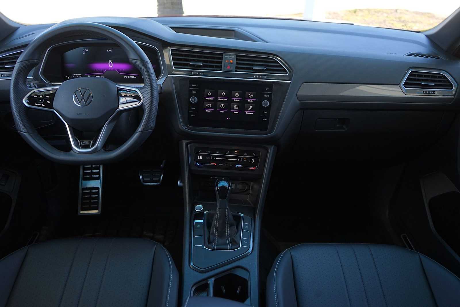 Thumbnail: 2024 Volkswagen Tiguan - 10