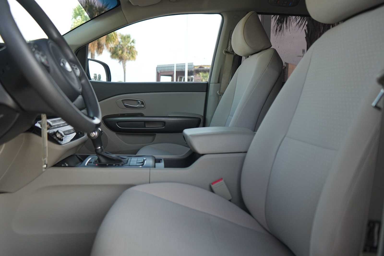 Thumbnail: 2017 Kia Sedona - 11