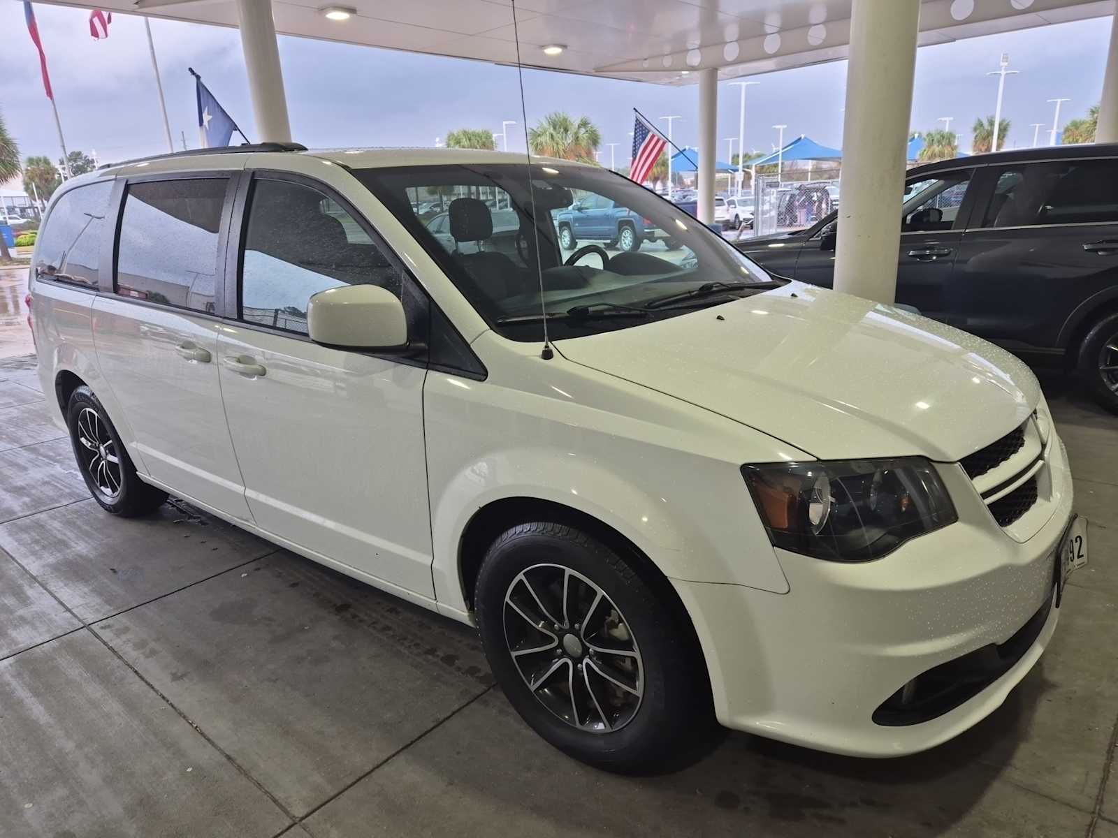 Thumbnail: 2018 Dodge Grand Caravan - 4