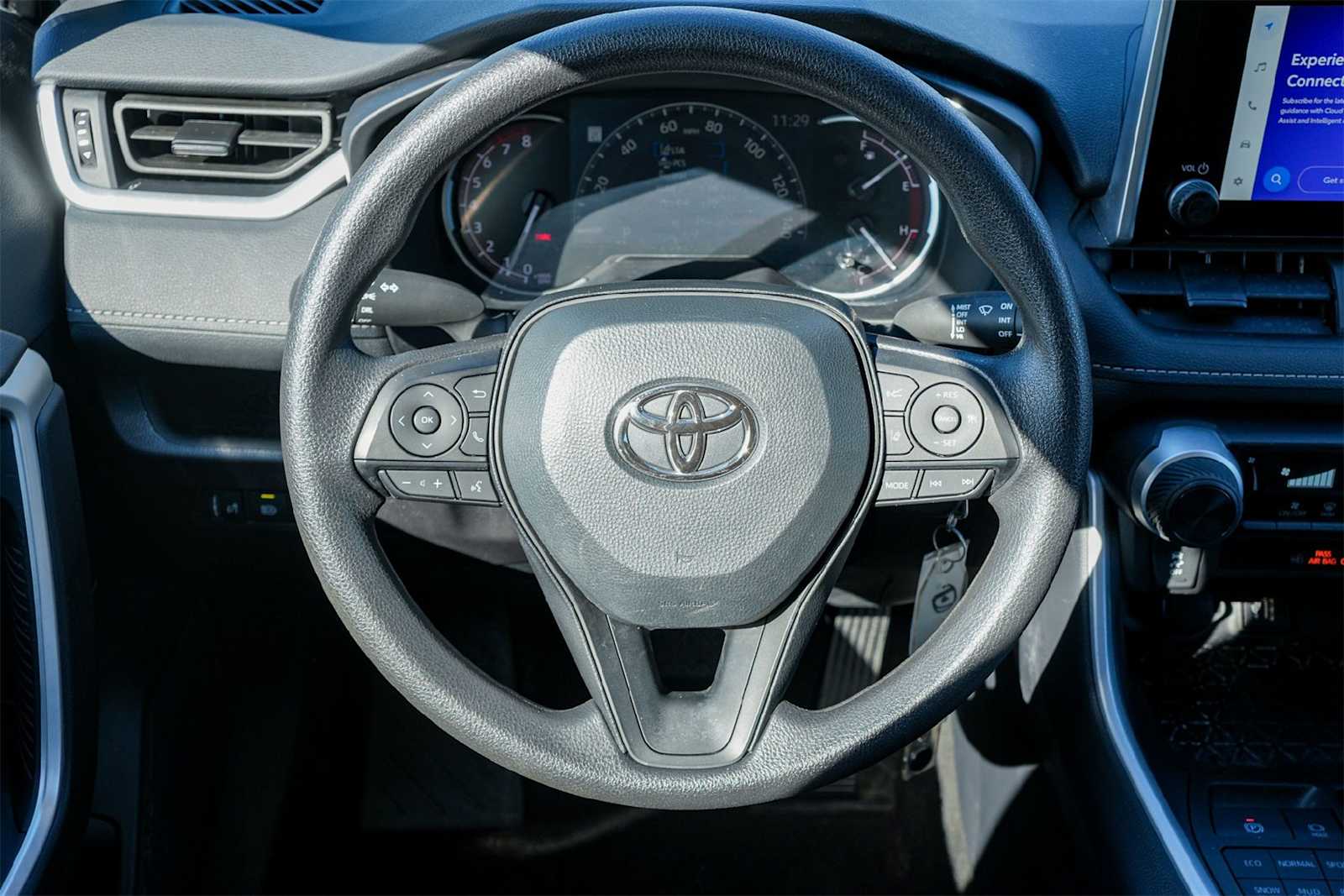 Thumbnail: 2024 Toyota RAV4 - 15