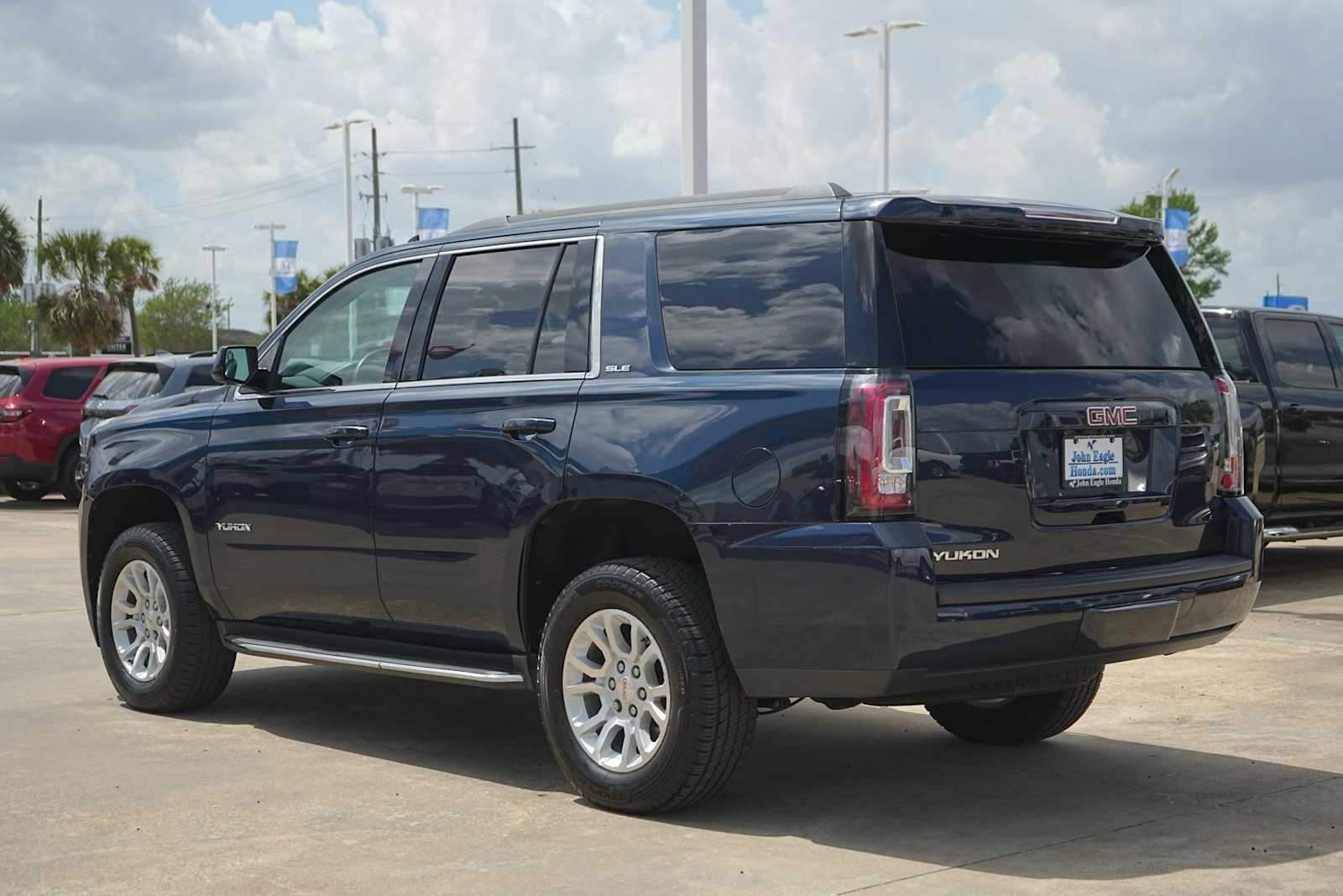 Thumbnail: 2018 GMC Yukon - 4