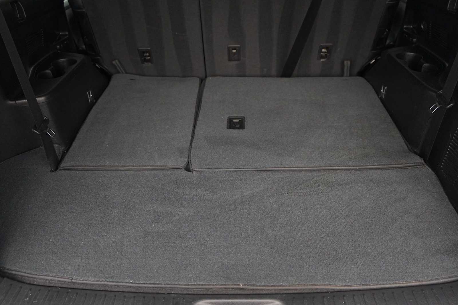 Thumbnail: 2015 Toyota Highlander - 27