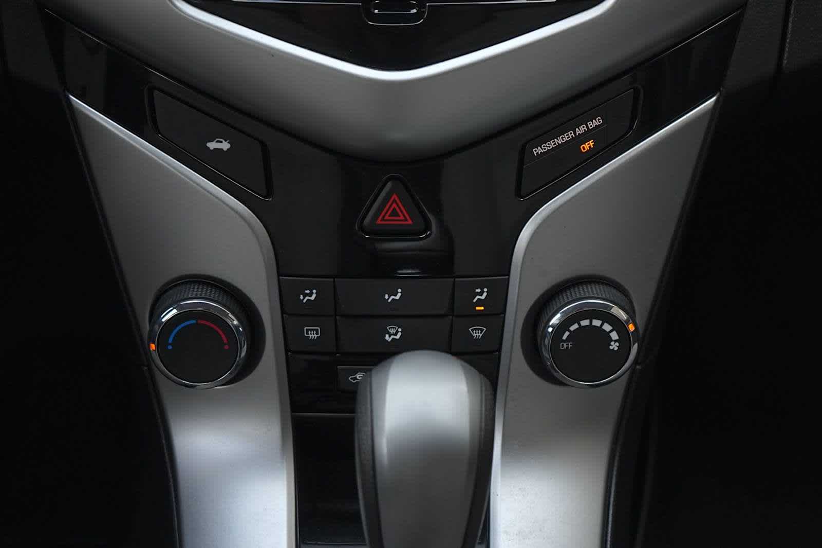 Thumbnail: 2016 Chevrolet Cruze - 19