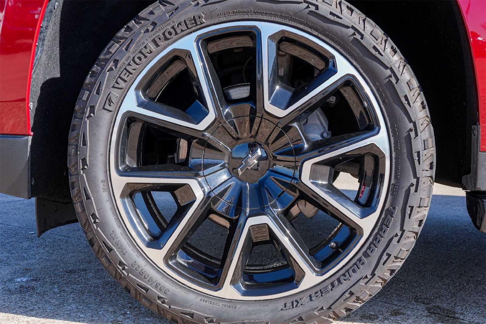 Thumbnail: 2022 Chevrolet Tahoe - 8