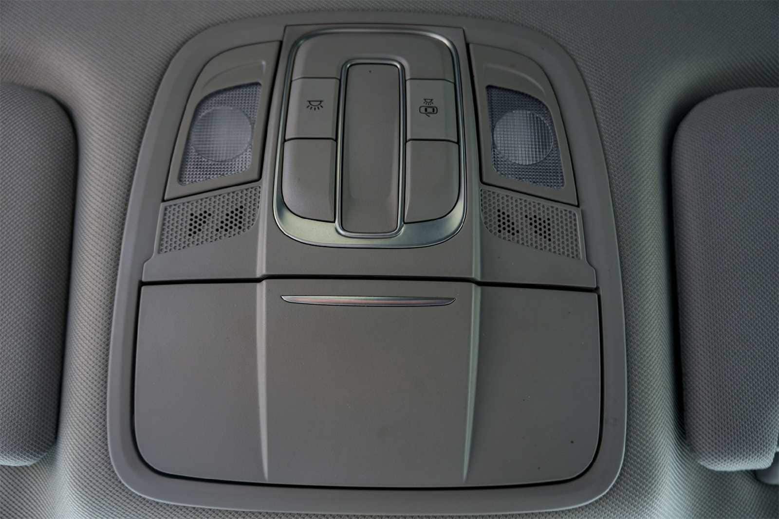 Thumbnail: 2020 Hyundai Santa Fe - 27