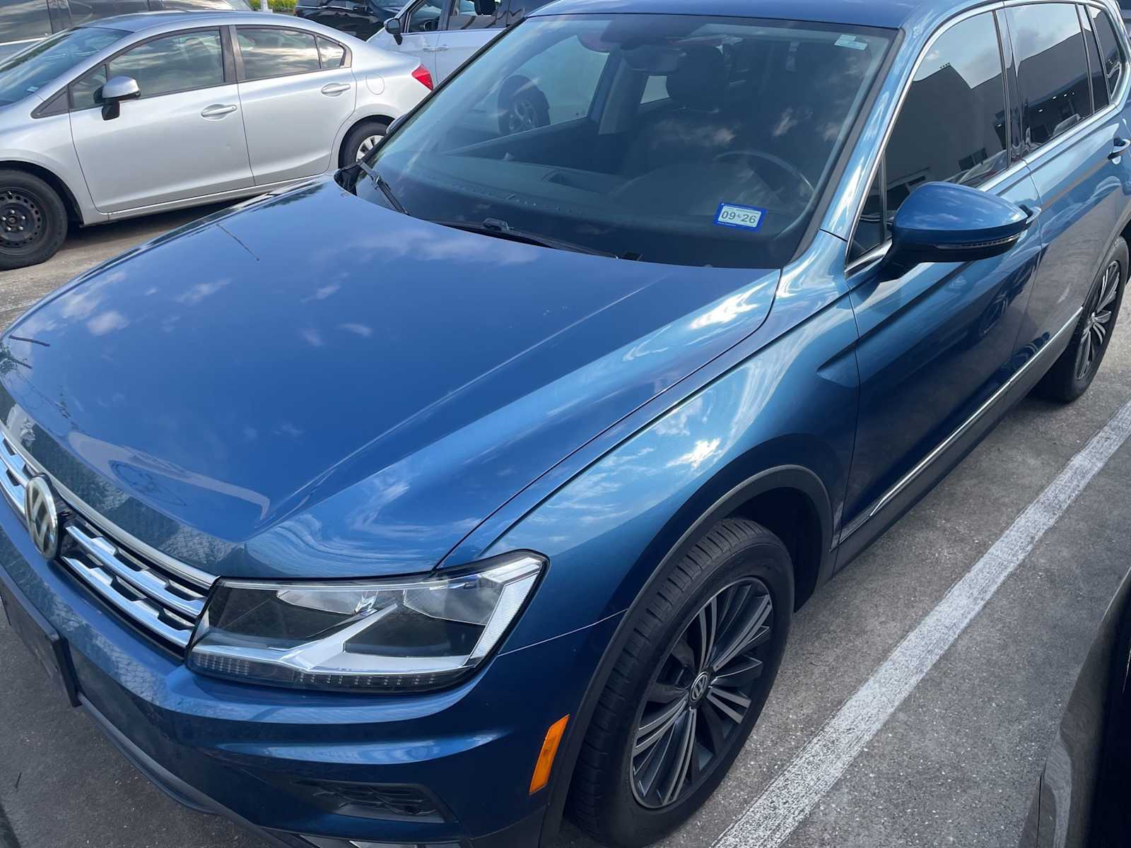 2019 Volkswagen Tiguan 2.0T SEL's photo