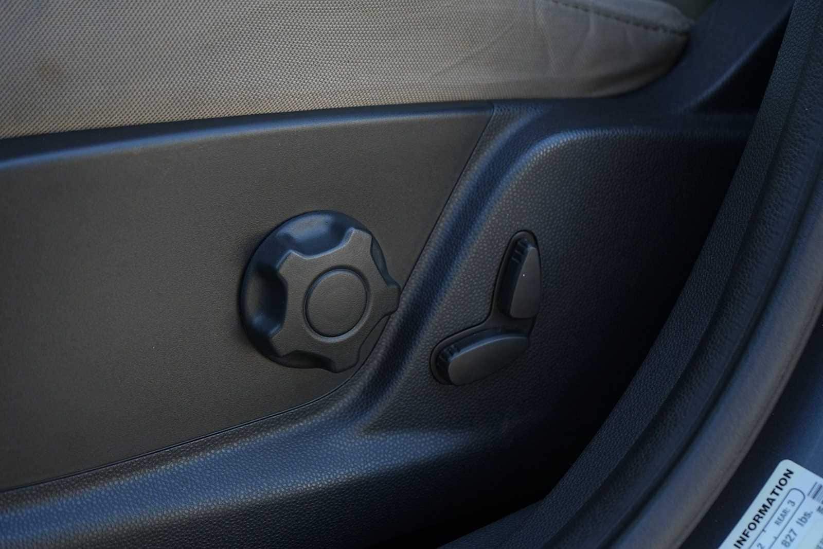 Thumbnail: 2019 Ford EcoSport - 12