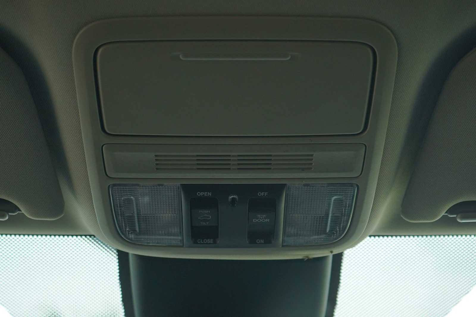 Thumbnail: 2026 Honda Odyssey - 22
