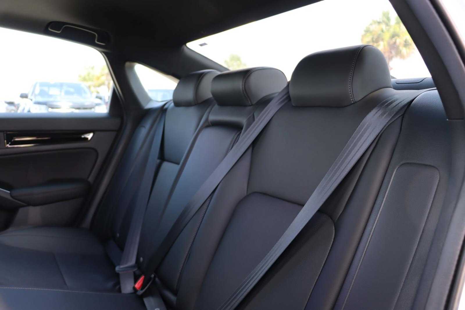 Thumbnail: 2025 Honda Civic - 14