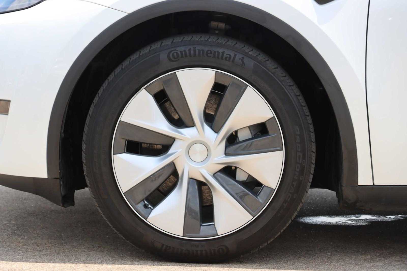 Thumbnail: 2023 Tesla Model Y - 9