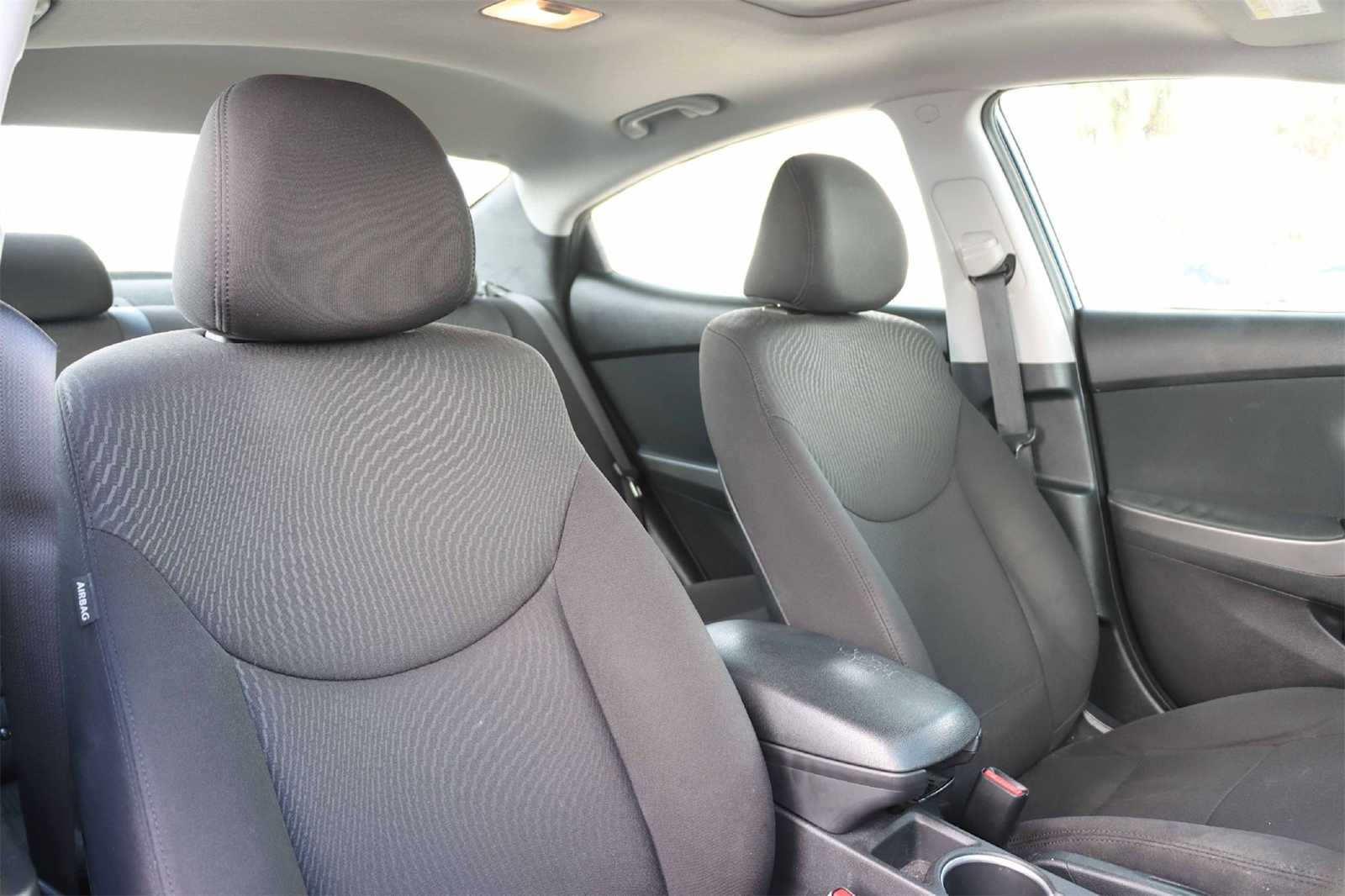 Thumbnail: 2016 Hyundai Elantra - 11