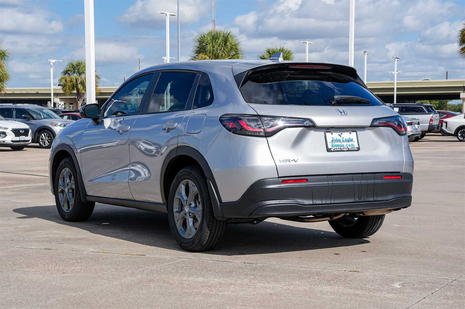 2026 Honda HR-V LX photo 4