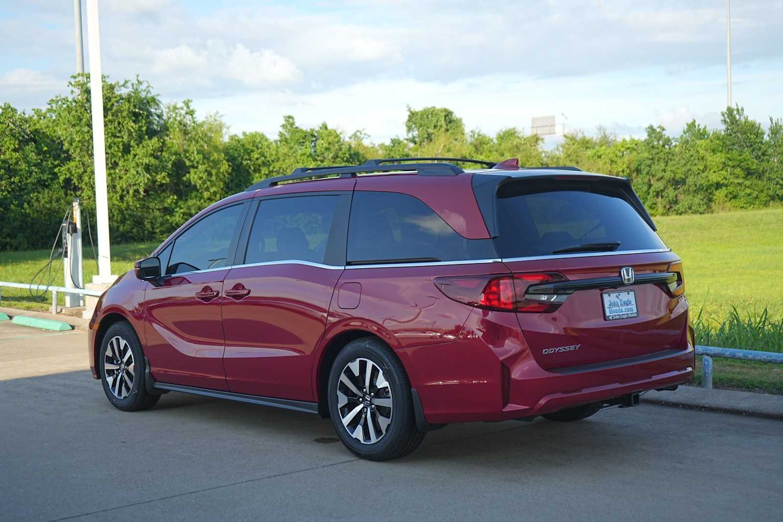 Thumbnail: 2026 Honda Odyssey - 4