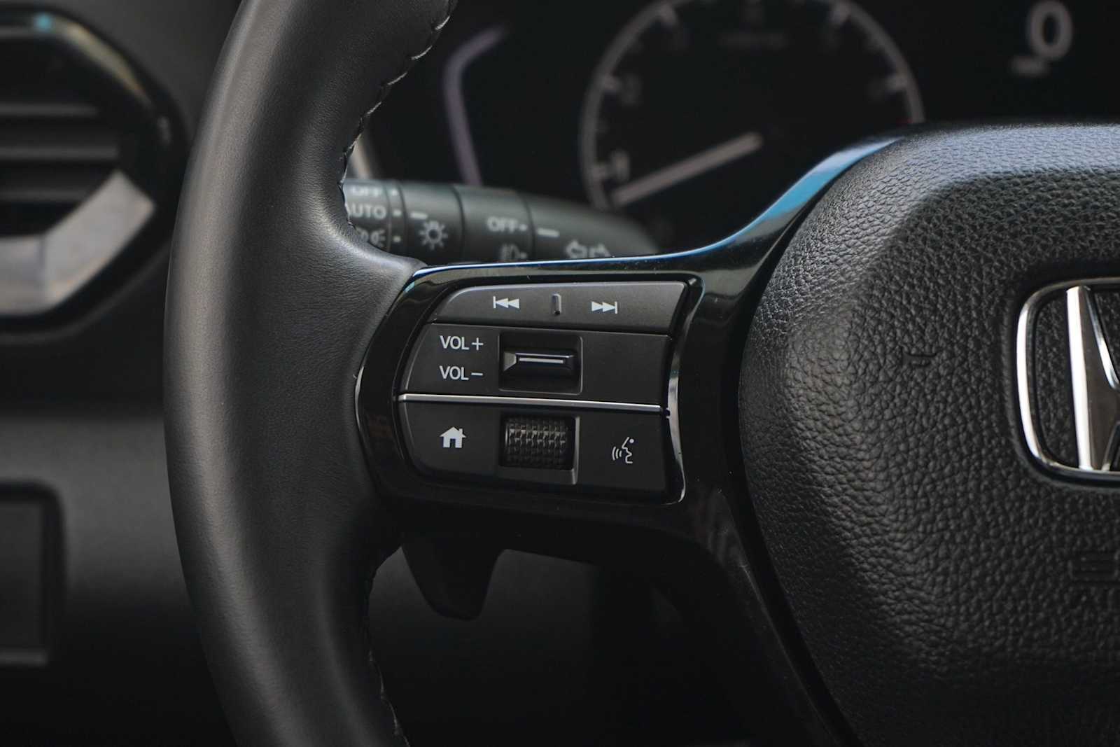 Thumbnail: 2023 Honda Pilot - 17