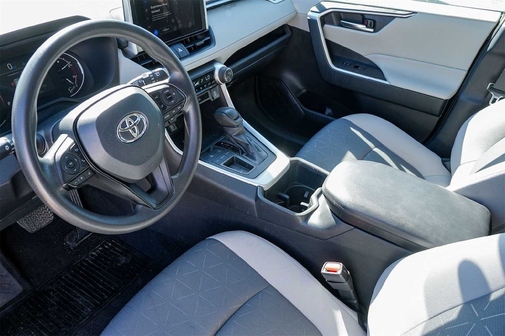 Used 2024 Toyota RAV4 XLE SUV