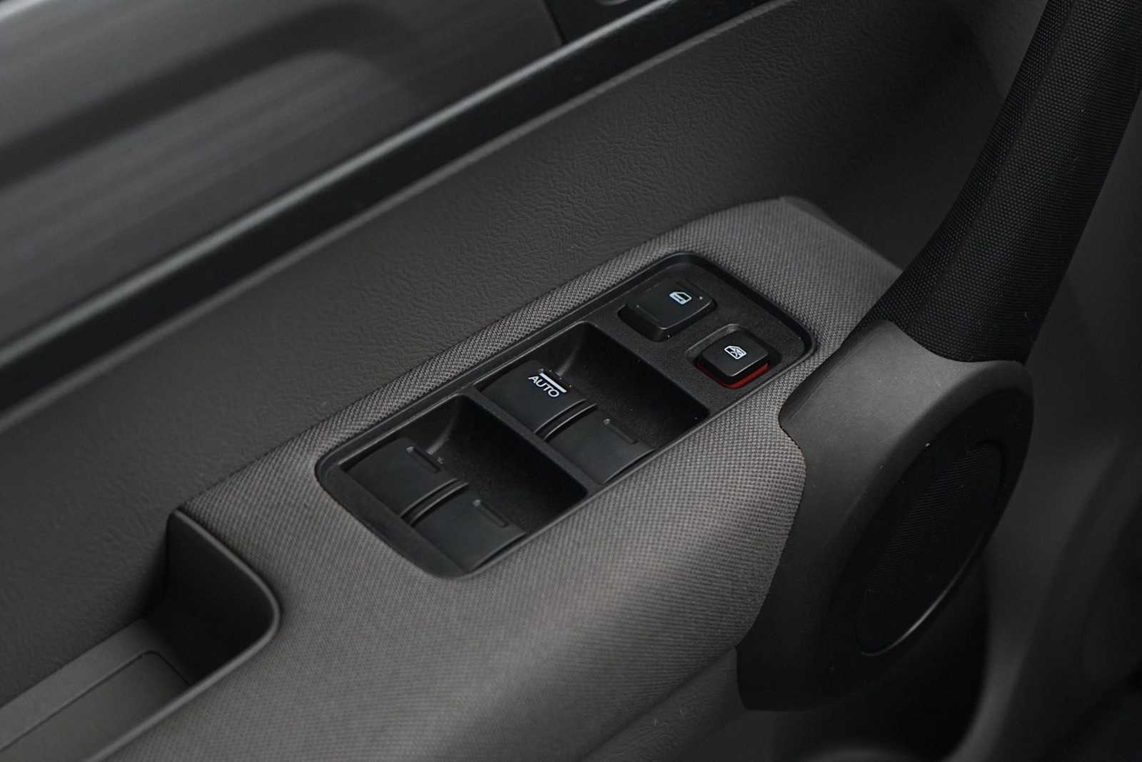 Thumbnail: 2010 Honda CR-V - 24