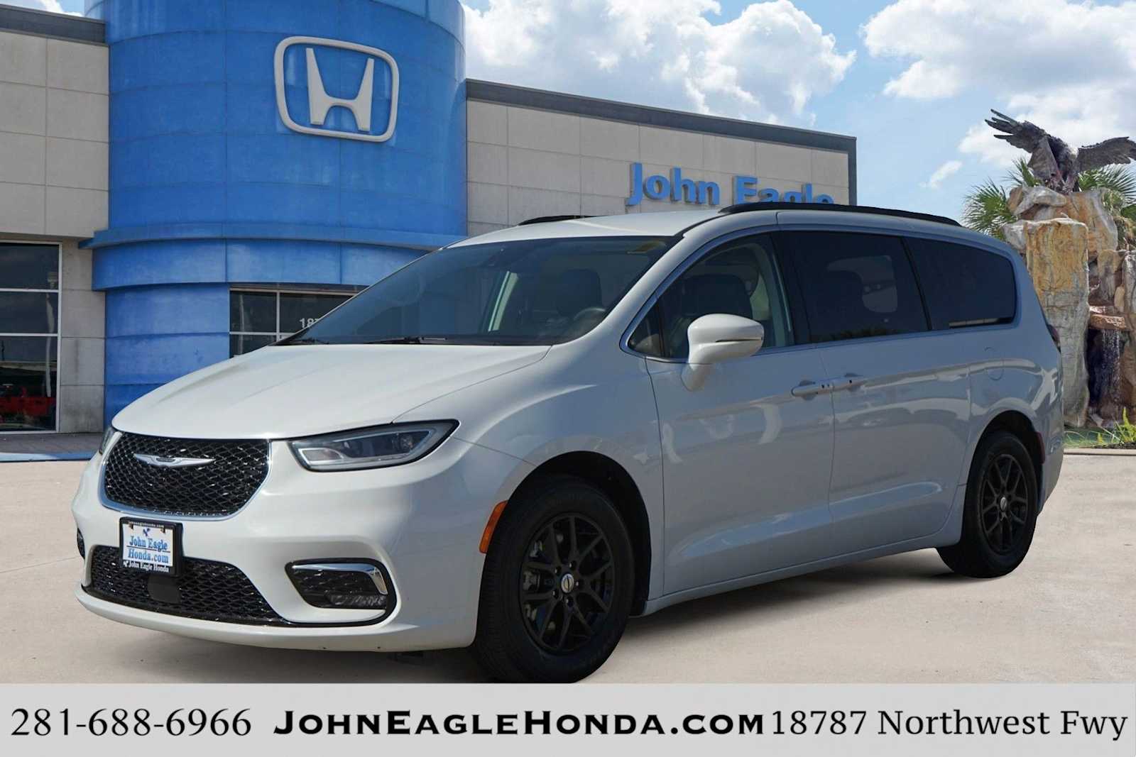 2022 Chrysler Pacifica Touring L