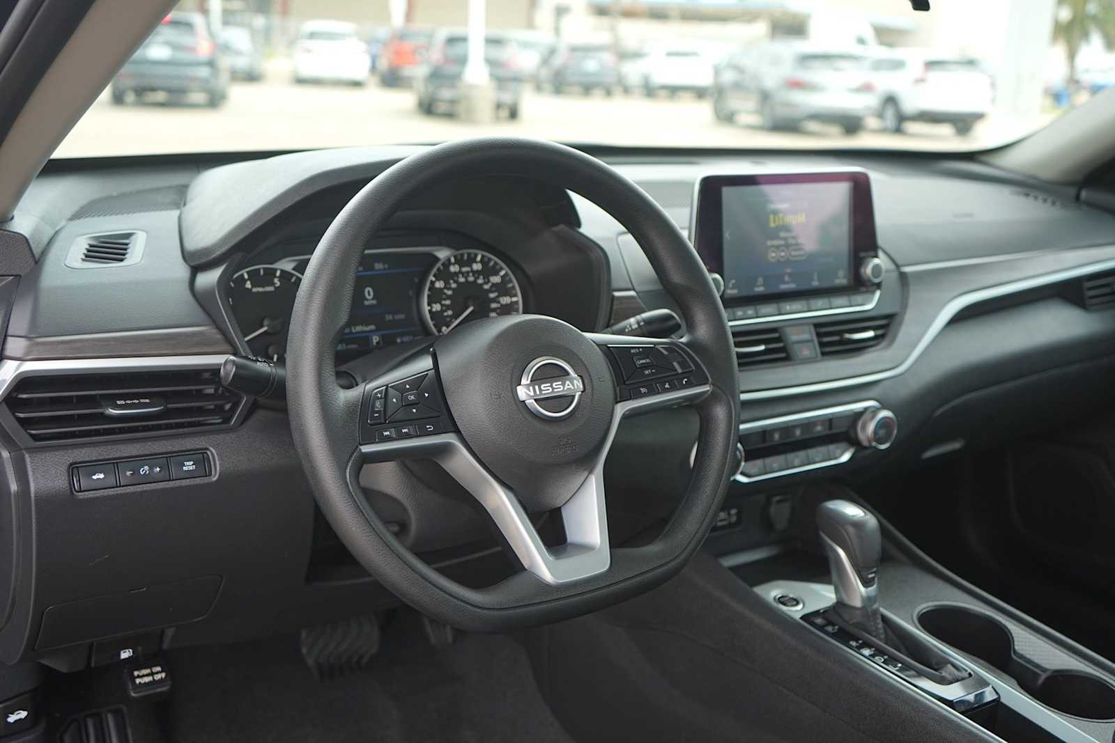 Thumbnail: 2025 Nissan Altima - 2