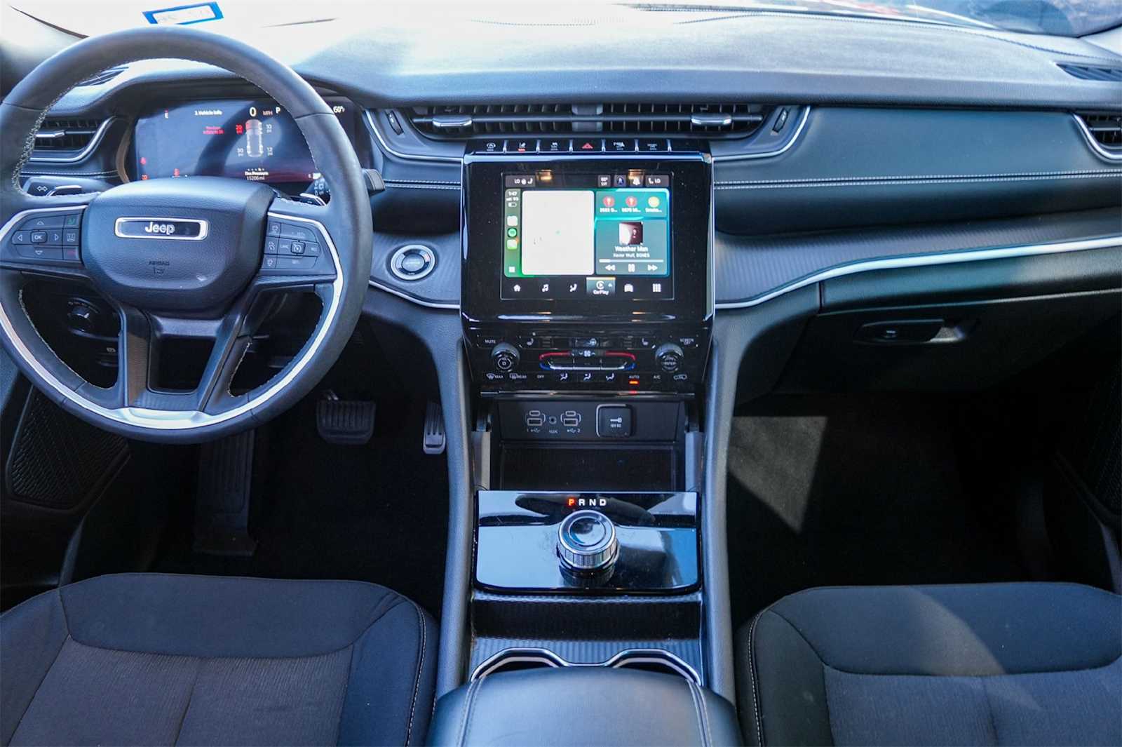 Thumbnail: 2024 Jeep Grand Cherokee - 10